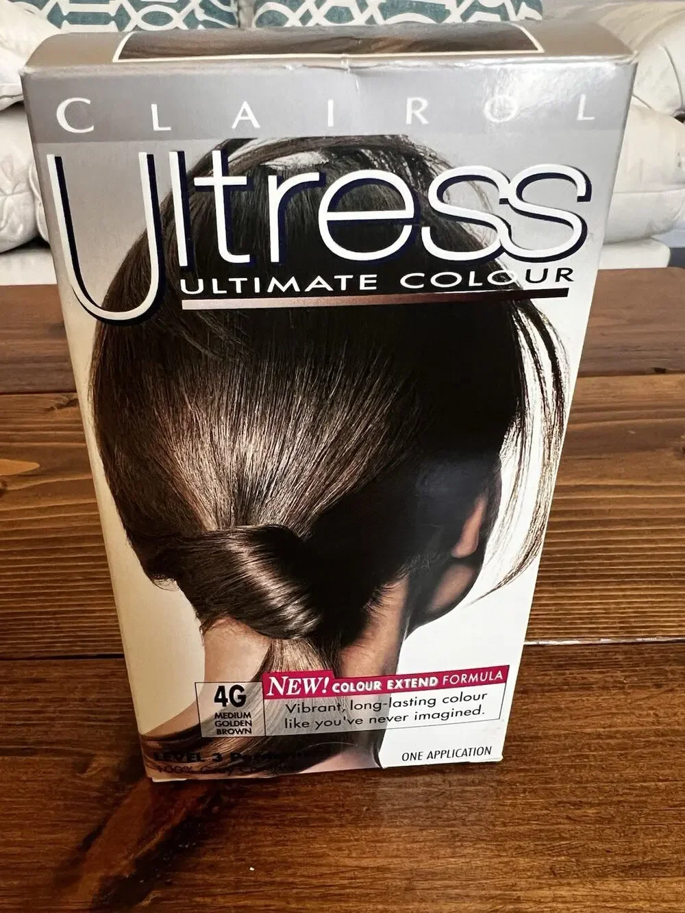 CLAIROL Ultress ULTIMATE COLOUR 4G Medium Golden Brown NEW Open Box Discontinued